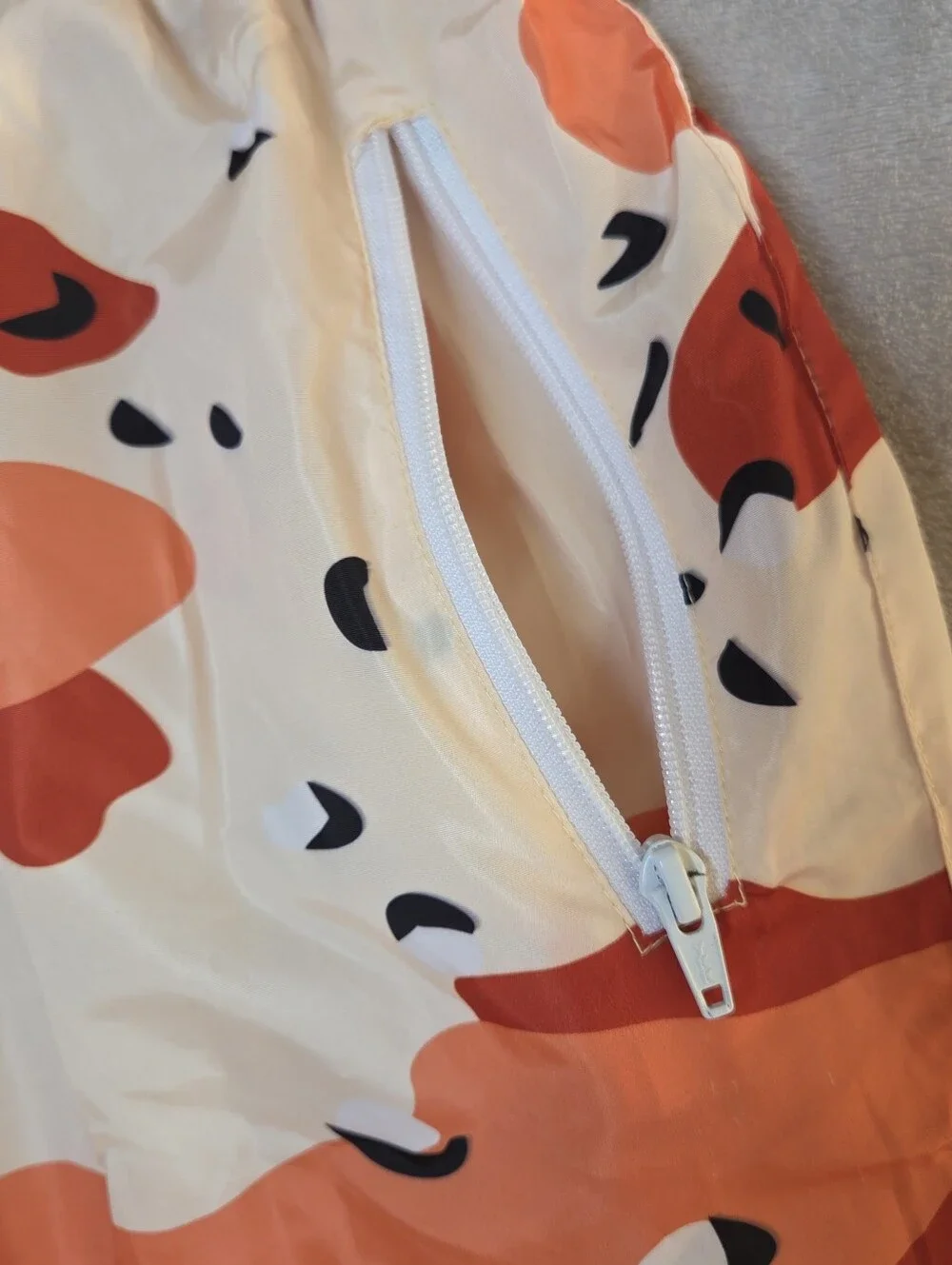 Trap Carolina Camouflage Streetwear Shorts Men's Size Medium Orange White